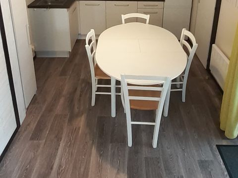 CHALET 5 personnes - 073 - 2 chambres