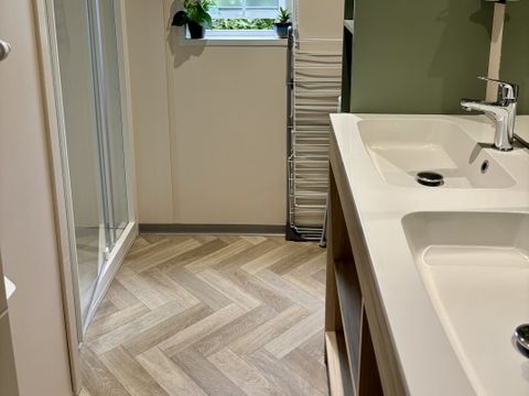 CHALET 6 personnes - 004 - 3 chambres - 1 SDB