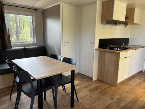 Mobilhome 5 personnes - 152 - 2 chambres - 1 salle de bain