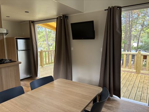 Mobilhome 5 personnes - 152 - 2 chambres - 1 salle de bain