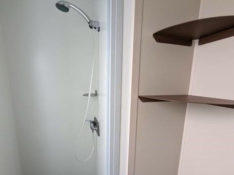 MOBILHOME 4 personnes - Riviera 2 chambres avec terrasse couverte