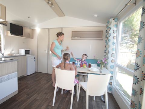 Mobilhome 8 personnes - S.Hilaire MH 6/8 p Demoiselles