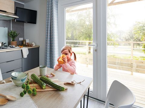 MOBILHOME 2 personnes - Mobil-home Tiki Lodge - 1 chambre - 19.50² 2 pers