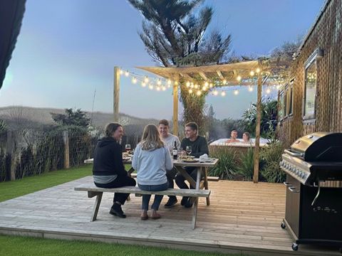 MOBILHOME 12 personnes - Mobile Home Tropical Lodge Family AVEC JACUZZI- 36.80 m²/MH - 6 Ch/12 pers - TRIBU XXL 12 pers