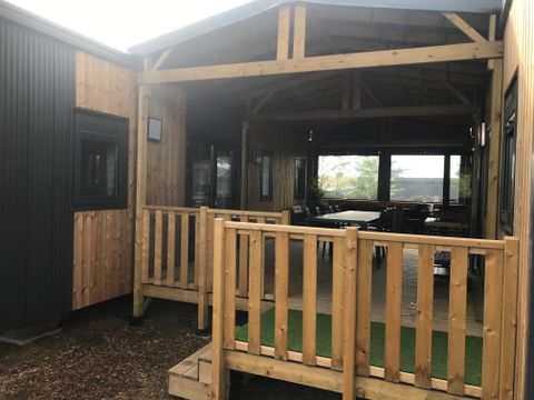 MOBILHOME 12 personnes - Mobile Home Tropical Lodge Family AVEC JACUZZI- 36.80 m²/MH - 6 Ch/12 pers - TRIBU XXL 12 pers