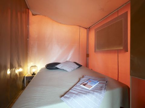 TENTE TOILE ET BOIS 5 personnes - Sahari Lodge 2chambres - sans sanitaires - 19m² 2/5 pers