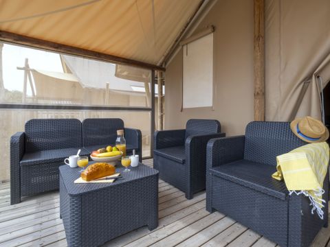 TENTE TOILE ET BOIS 4 personnes - Jungle Lodge 2chambres - avec SDB - 26m² 2/4 pers.