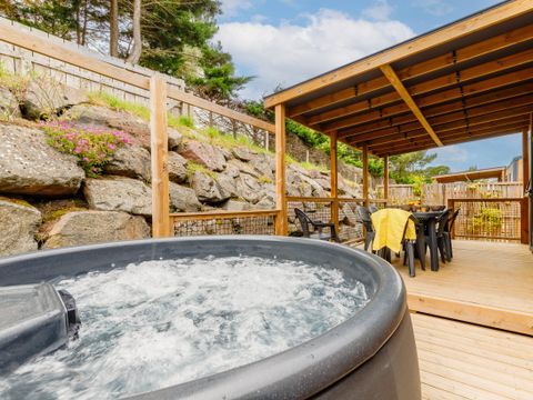 MOBILHOME 6 personnes - Prémium SPA CLIM LV 3 chambres 33m²