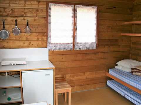 CHALET 5 personnes - CABANE (Sans sanitaires)