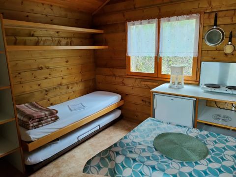 CHALET 4 personnes - CABANE (Sans sanitaires)