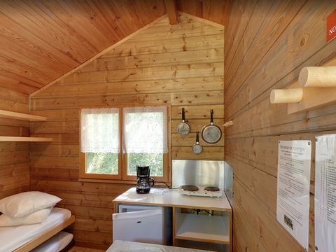 CHALET 4 personnes - CABANE (Sans sanitaires)