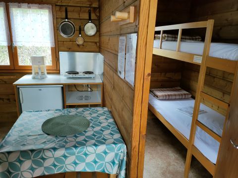 CHALET 4 personnes - CABANE (Sans sanitaires)