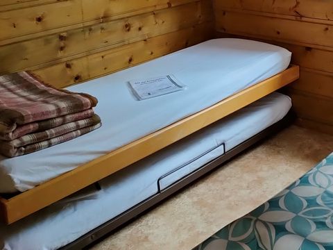 CHALET 2 personnes - CABANE (Sans sanitaires)