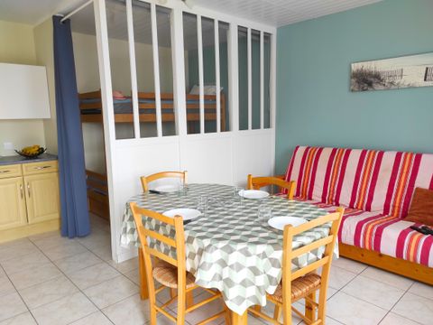 GÎTE 5 personnes - Gîte N°1 chambre 38m²