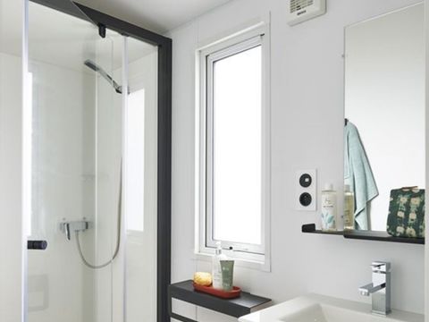 Mobilhome 6 personnes - Cottage Confort - Terrasse couverte intégrée