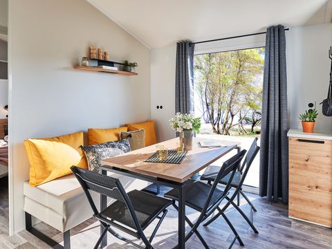 MOBILHOME 5 personnes - Mobil-home | Comfort | 2 Ch. | 5 Pers. | Terrasse surélevée