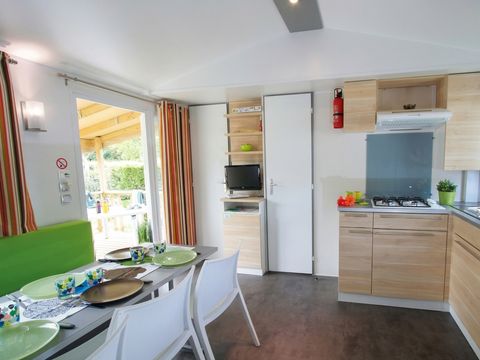 MOBILHOME 6 personnes - 3 chambres - TV