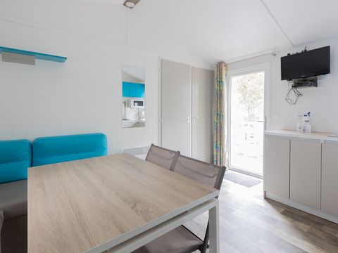 MOBILHOME 5 personnes - IBIZA 27m² - 2 chambres avec terrasse bois