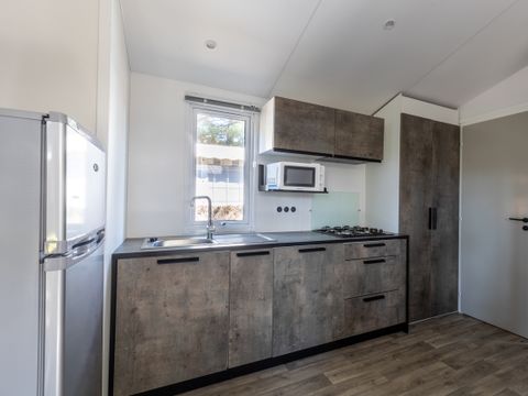 MOBILHOME 4 personnes - MALAGA BOIS 27m² - 2 chambres  - 4 pers, terrasse bois semi couverte
