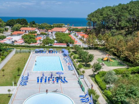 APPARTEMENT 8 personnes - (max 6 adultes) St Jean de Luz Iratzia