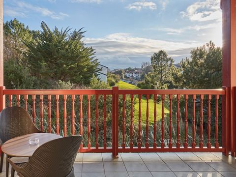 APPARTEMENT 3 personnes - (max. 2 adultes) Hôtel St Jean Luz Suite Erromardie