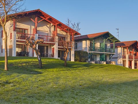 APPARTEMENT 3 personnes - (max. 2 adultes) Hôtel St Jean Luz Suite Erromardie