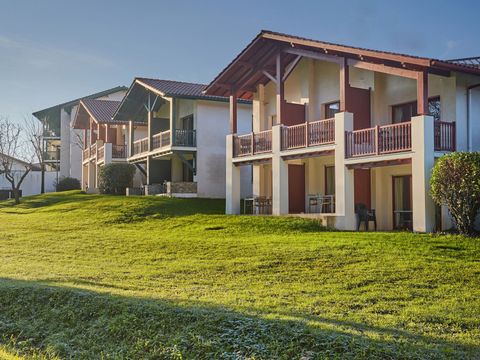 APPARTEMENT 3 personnes - (max. 2 adultes) Hôtel St Jean Luz Suite Erromardie