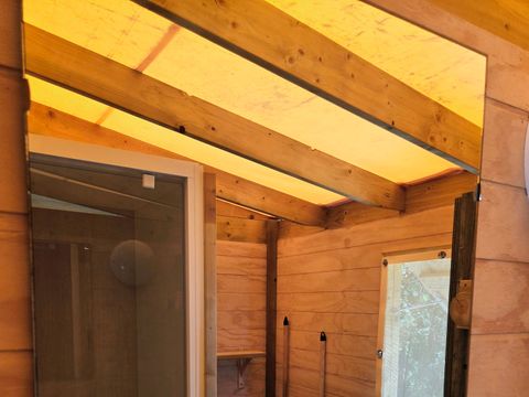 Lodge 5 personnes - C- Lodge Pilotis - 2 chambres 24m² avec terrasse couverte