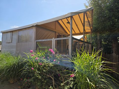 Lodge 5 personnes - C- Lodge Pilotis - 2 chambres 24m² avec terrasse couverte