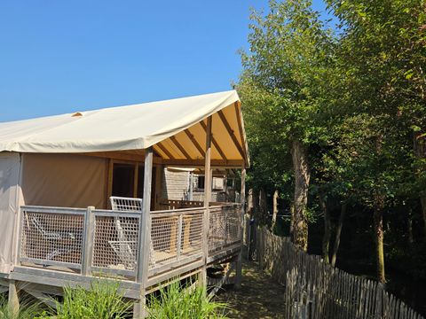 Lodge 5 personnes - C- Lodge Pilotis - 2 chambres 24m² avec terrasse couverte
