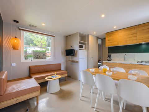 Mobilhome 6 personnes - COTTAGE - CONFORT - 3 chambres - 35m2 - Terrasse couverte