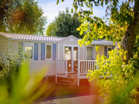 Mobilhome 6 personnes - LOISIR - CONFORT - 3 chambres - 36m2 - Terrasse couverte