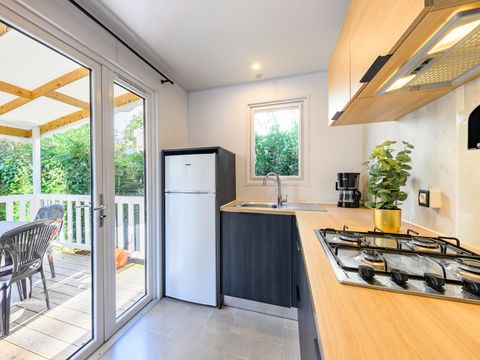 Mobilhome 4 personnes - D/ - COTTAGE - CONFORT - 2 chambres - 30m2 - Terrasse couverte