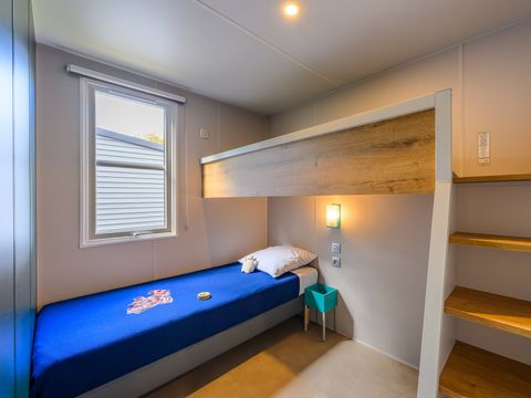 MOBILHOME 6 personnes - D/ COTTAGE CONFORT 3 ch. 6 pers. - 35m2 - terrasse couverte