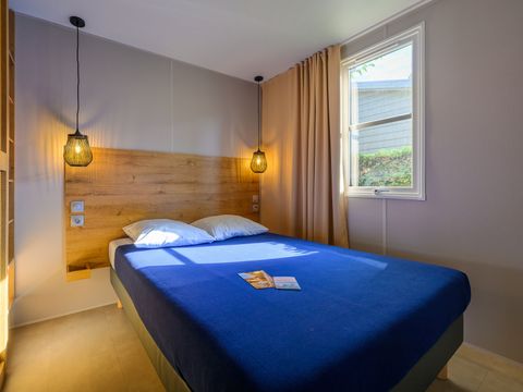 MOBILHOME 6 personnes - D/ COTTAGE CONFORT 3 ch. 6 pers. - 35m2 - terrasse couverte