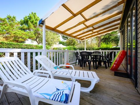 MOBILHOME 6 personnes - D/ COTTAGE CONFORT 3 ch. 6 pers. - 35m2 - terrasse couverte