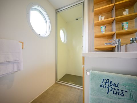 MOBILHOME 5 personnes - COTTAGE CONFORT 2 ch. 4/5 pers. - 30m2 - terrasse parasol 5 pers