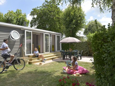 MOBILHOME 5 personnes - COTTAGE CONFORT 2 ch. 4/5 pers. - 30m2 - terrasse parasol 5 pers