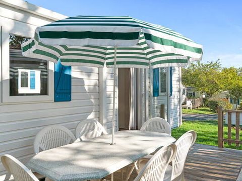 Bungalow 6 personnes - Mobil-home | Classic | 3 Ch. | 6 Pers. | Terrasse surélevée non couverte | 2 SDB