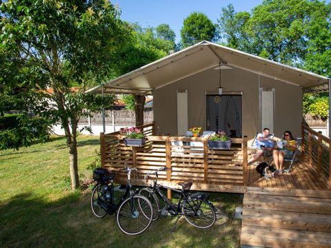 Tente en toile et en bois 5 personnes - Le Lodge Oulébo 2ch. 5 pers