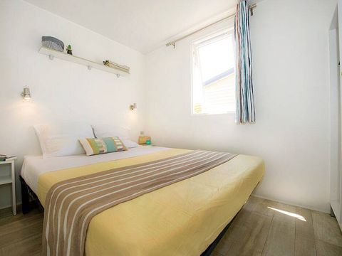 MOBILHOME 4 personnes - Mobil-home | Classic | 2 Ch. | 4 Pers. | Terrasse surélevée