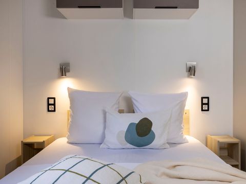 MOBILHOME 4 personnes - Mobil-home Confort 30m² - 2 chambres + Terrasse couverte + TV 4/5 pers