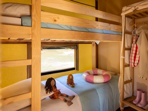 CHALET 4 personnes - Cabane Cotton Confort 32m² - 3 chambres + terrasse couverte + Quartier piéton 6 pers