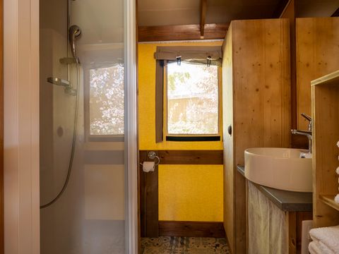 CHALET 4 personnes - Cabane Cotton Confort 32m² - 3 chambres + terrasse couverte + Quartier piéton 6 pers