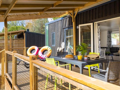 MOBILHOME 4 personnes - Homeflower Premium 29m² (2chambres) + TV + LV + Terrasse couverte + Draps inclus + Quartier piéton 4 pers