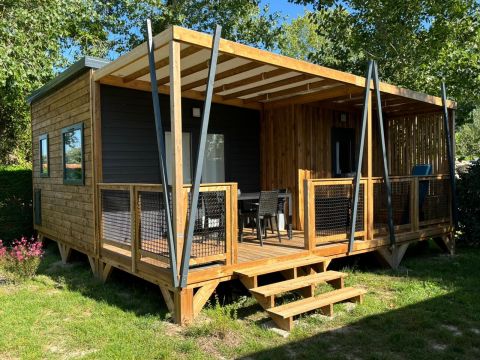 CHALET 4 personnes - Chalet Cannelle 26.5m² 2 chambres + TV + LV + Terr. couverte+ Draps + Quartier piéton + clim 4 pers