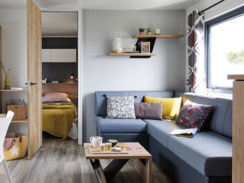 MOBILHOME 6 personnes - COTTAGE TRIO STANDING- TV- LAVE VAISSELLE- 2 SALLES D'EAU avec SPA PRIVATIF 6 pers