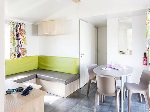 BUNGALOW 4 personnes - Mobil-home | Comfort | 2 Ch. | 4 Pers. | Terrasse surélevée