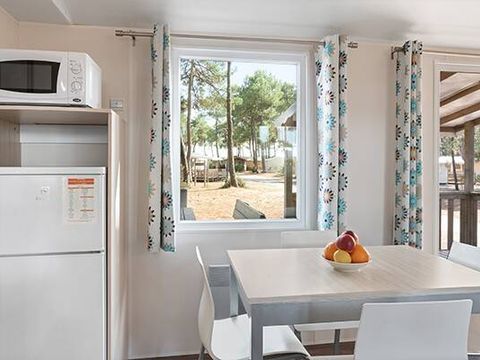 BUNGALOW 6 personnes - Mobil-home | Classic | 2 Ch. | 4/6 Pers. | Terrasse surélevée