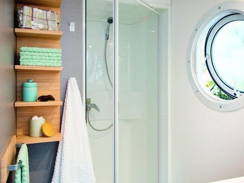 MOBILHOME 5 personnes - PITAYA - 28 m²- 2 chambres- terrasse semi-couverte 